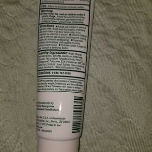 Whitening fluoride toothpaste